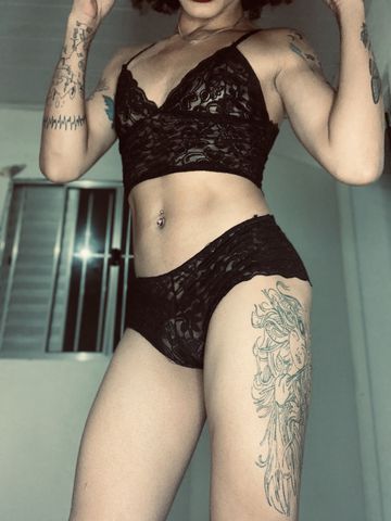 Olá, me chamo Katarina! Tenho 24 anos. Disposta a te dar muito prazer e realizar seus fetiches. Educada, meiga, cheirosa, atenciosa e um ótimo papo. Nada mecânico tudo bem prazeroso. Também Faço chamada de vídeo e envio fotos, mediante ao pagamento do valor combinado. Não vai se arrepender, Prazer garantido 
