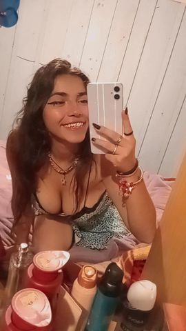 O melhor conteúdo que vc vera🔥 sou fogosa é atendo fetiches🔥🔞
😏🔥venha gozar comigo e aproveite os preços 🔥💦
Conteúdos🔞
Pack de 20: acompanhando 1 vídeo meu batendo siririca, um vídeo meu transando, um vídeo com vibrador  e 3 nuds
Pack de 30: acompanha  1 vídeo meu fazendo anal, um vídeo com vibrador, 1 vídeo chupando gostoso e 1video mostrando tudo o que tem direito 🔥💦😏 e 4 nuds meus ksksk
Pack de 50: 1 vídeo meu esguichando, 1 vídeo fazendo anal, 1 vídeo dando gostoso, 1 vídeo batendo siririca,  1 vídeo mostrando tudo o que tem direito e mais um vídeo da sua escolha🔥💦😏 com 7 nuds meus🔞🔥😈
Vem aproveitar nenem💦🔞😈 que hoje vou gozar para você 🔥💦