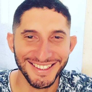 Ativo liberal discreto sem frescura irei realizar suas fantasias sexuais todos os seus desejos 