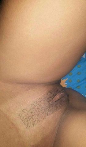 Ola me chamo clarinha sou nova na cidade vem me conhecer gosto muito de sexo atendo no meu local gosto muito de um sexo oral não tenho frescura gosto muito de penetração pode goza quantas vezes quinze no período da sua hora vem que no caminho eu te explico