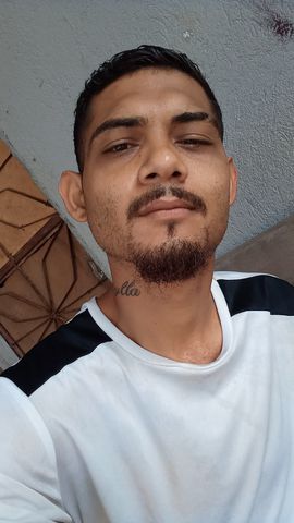 Magrelo de 22 centímetros e grosso 